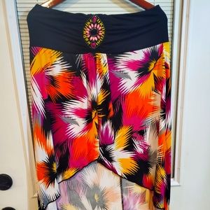 Venus sz lg skirt